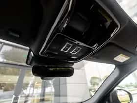 Land Rover Range Rover Velar (2025) thumbnail 39