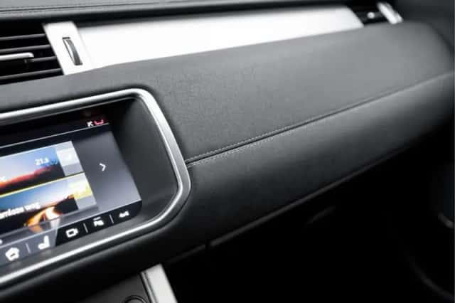 Land Rover Range Rover Evoque (2017) thumbnail 38