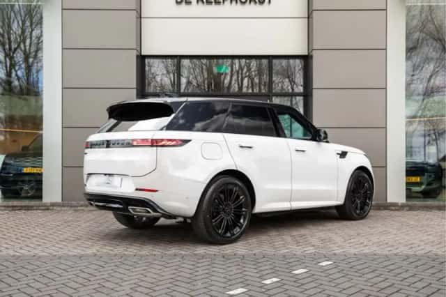 Land Rover Range Rover Sport (2025) thumbnail 2