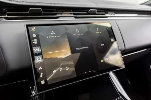 Land Rover Range Rover Sport (2025) thumbnail 12
