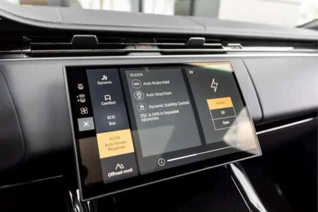 Land Rover Range Rover Sport (2025) thumbnail 16