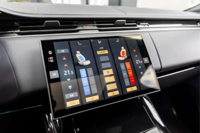 Land Rover Range Rover Sport (2025) thumbnail 17