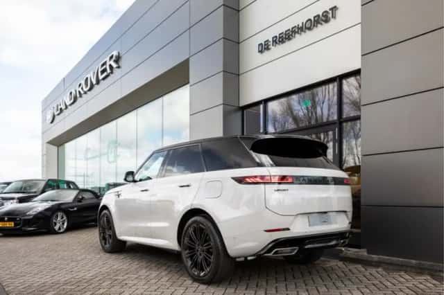 Land Rover Range Rover Sport (2025) thumbnail 27