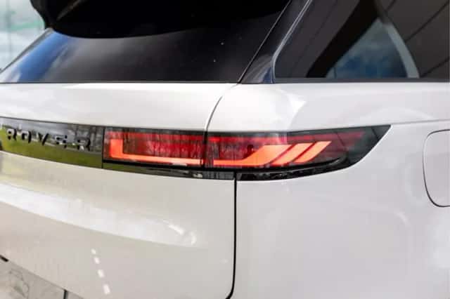 Land Rover Range Rover Sport (2025) thumbnail 30