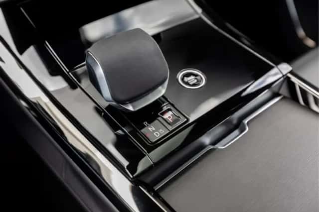 Land Rover Range Rover Sport (2025) thumbnail 43