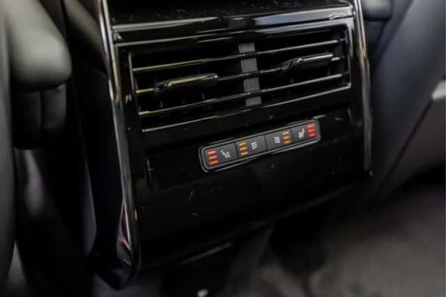 Land Rover Range Rover Sport (2025) thumbnail 48