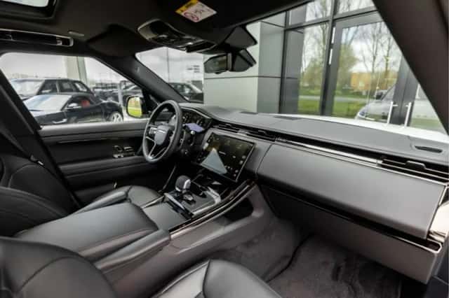 Land Rover Range Rover Sport (2025) thumbnail 49