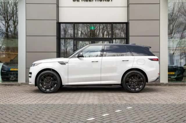 Land Rover Range Rover Sport (2025) thumbnail 8