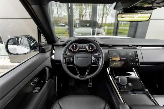 Land Rover Range Rover Sport (2025) thumbnail 10