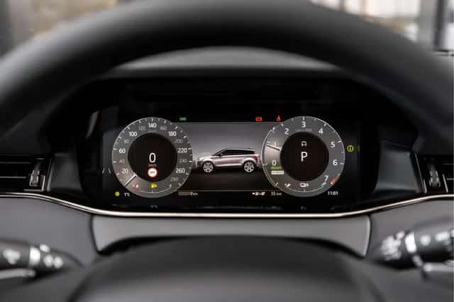 Land Rover Range Rover Evoque (2026) thumbnail 11