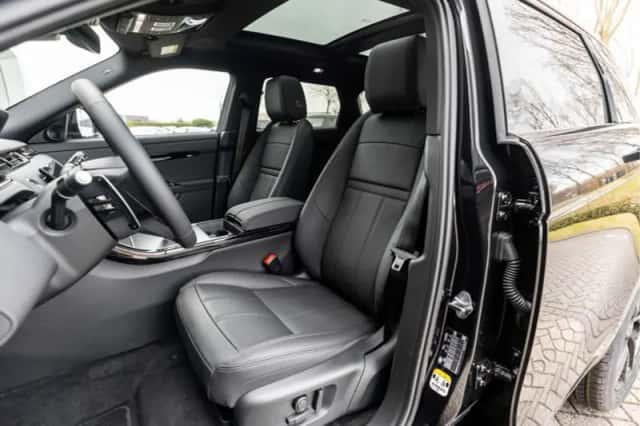 Land Rover Range Rover Evoque (2026) thumbnail 4