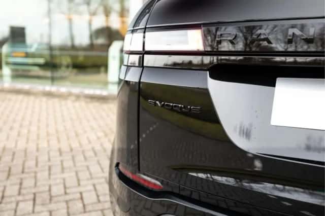 Land Rover Range Rover Evoque (2026) thumbnail 32