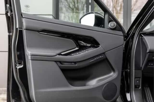 Land Rover Range Rover Evoque (2026) thumbnail 36