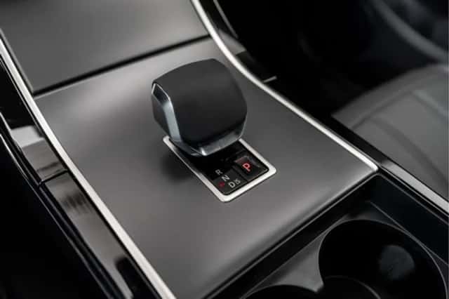 Land Rover Range Rover Evoque (2026) thumbnail 39