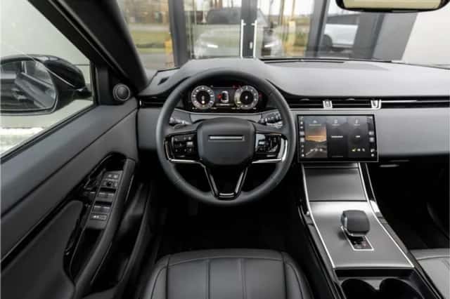 Land Rover Range Rover Evoque (2026) thumbnail 10