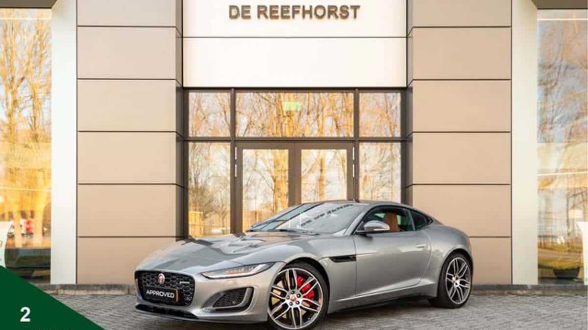 Jaguar F-Type (2024) — foto 1