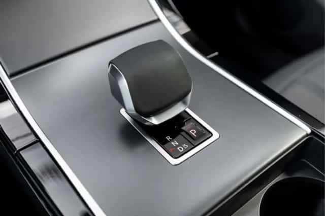 Land Rover Range Rover Evoque (2026) thumbnail 39