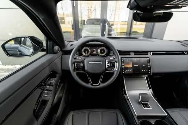 Land Rover Range Rover Evoque (2026) thumbnail 6