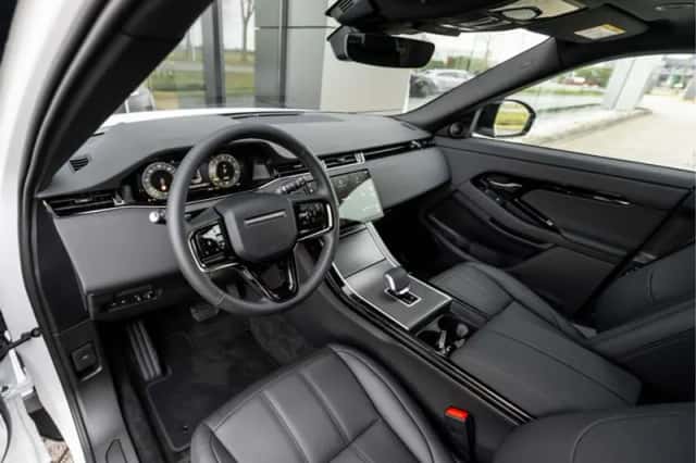 Land Rover Range Rover Evoque (2026) thumbnail 3