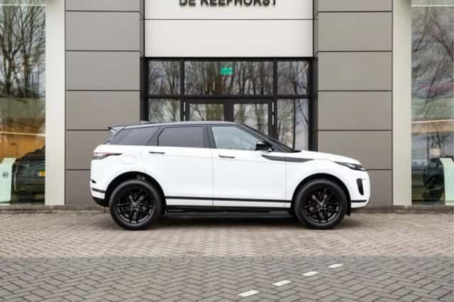Land Rover Range Rover Evoque (2026) thumbnail 9