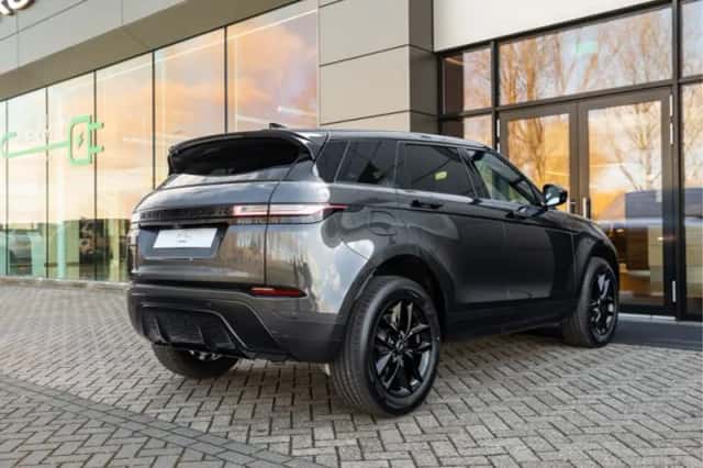 Land Rover Range Rover Evoque (2026) thumbnail 2