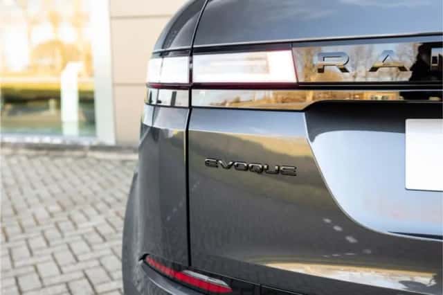Land Rover Range Rover Evoque (2026) thumbnail 31