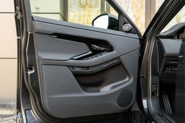 Land Rover Range Rover Evoque (2026) thumbnail 35