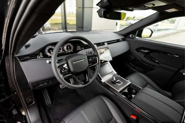 Land Rover Range Rover Evoque (2026) thumbnail 3