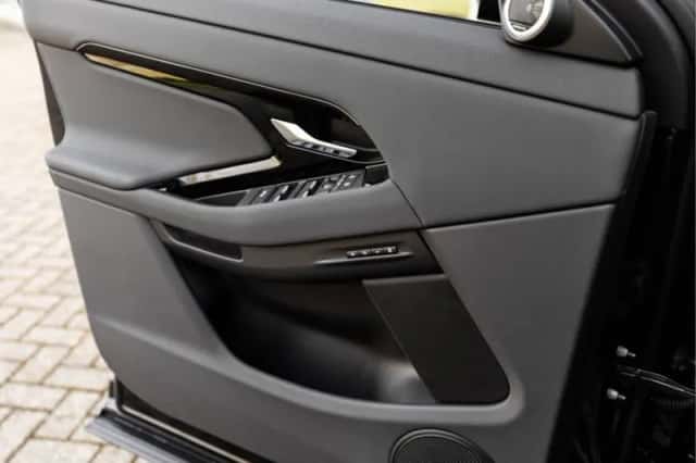 Land Rover Range Rover Evoque (2026) thumbnail 39