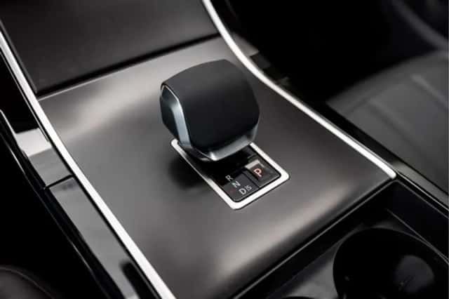 Land Rover Range Rover Evoque (2026) thumbnail 42
