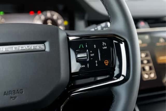 Land Rover Range Rover Evoque (2026) thumbnail 38
