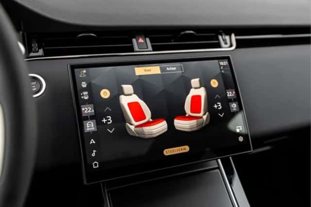 Land Rover Range Rover Evoque (2026) thumbnail 15