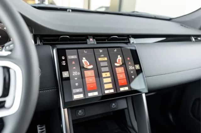 Land Rover Discovery Sport (2026) thumbnail 16