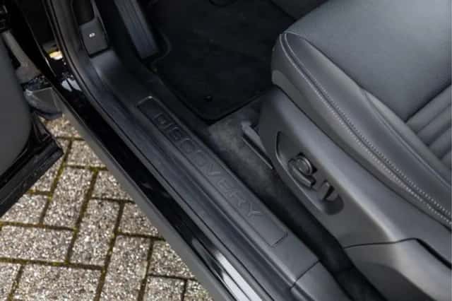 Land Rover Discovery Sport (2026) thumbnail 34