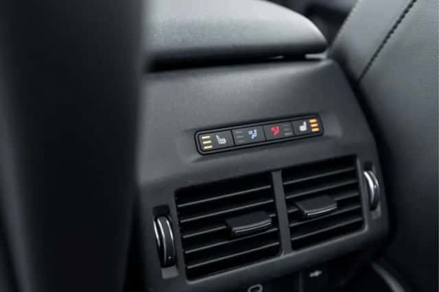 Land Rover Discovery Sport (2026) thumbnail 44