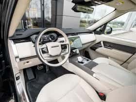 Land Rover Range Rover (2023) thumbnail 3