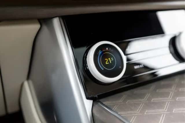 Land Rover Range Rover (2023) thumbnail 46