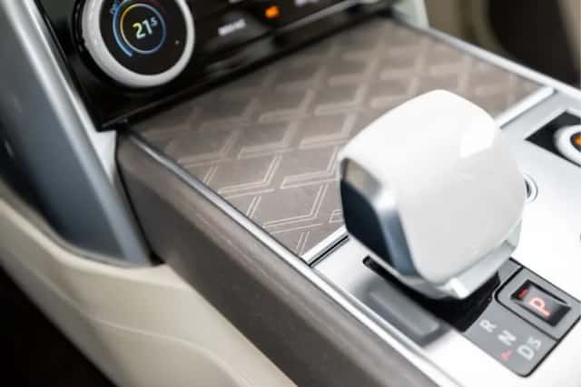 Land Rover Range Rover (2023) thumbnail 47