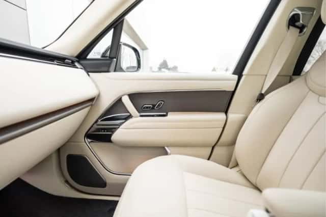 Land Rover Range Rover (2023) thumbnail 55
