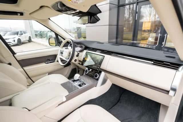 Land Rover Range Rover (2023) thumbnail 62