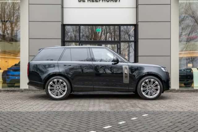 Land Rover Range Rover (2023) thumbnail 9