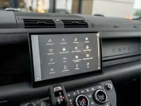 Land Rover Defender (2024) thumbnail 13