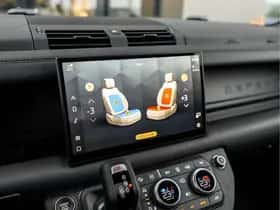 Land Rover Defender (2024) thumbnail 15