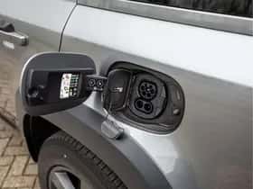 Land Rover Defender (2024) thumbnail 26