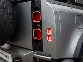 Land Rover Defender (2024) thumbnail 30