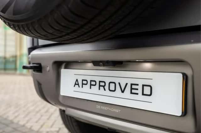 Land Rover Defender (2024) thumbnail 31