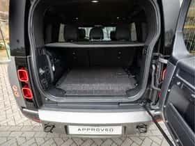 Land Rover Defender (2024) thumbnail 33
