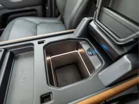Land Rover Defender (2024) thumbnail 50