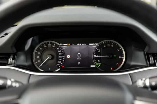 Land Rover Range Rover Evoque (2021) thumbnail 11