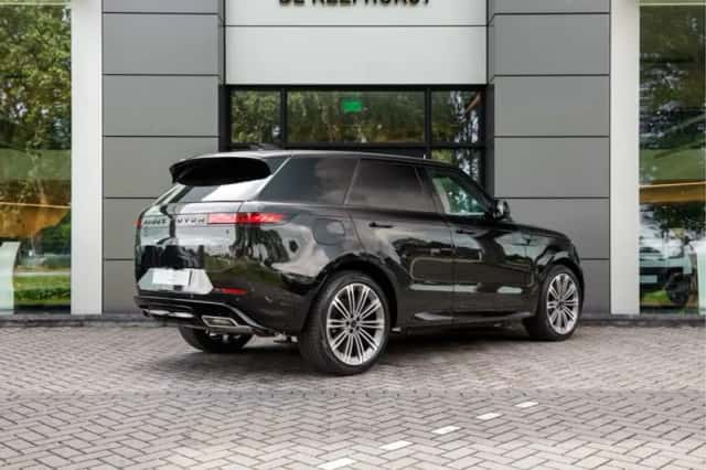 Land Rover Range Rover Sport (2026) thumbnail 2